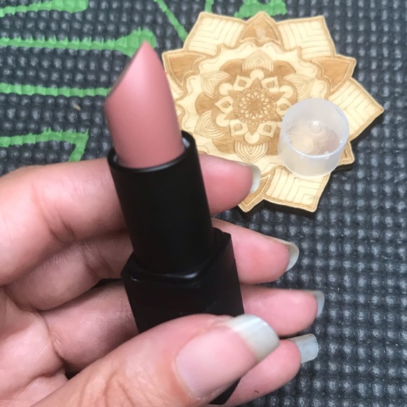 NARS Lipstick ‘Rosecliff’ - Picture 7 of 11